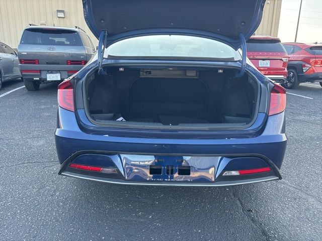 2022 Hyundai SONATA SE