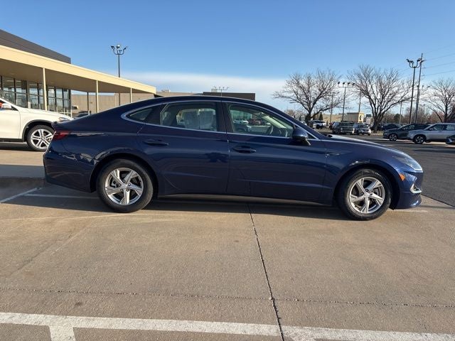 2022 Hyundai SONATA SE