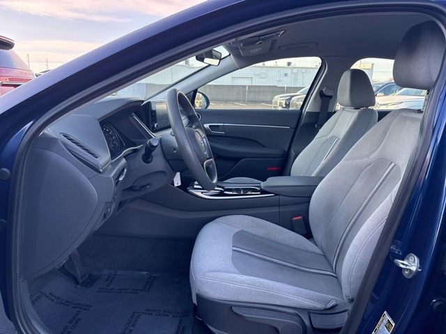 2022 Hyundai SONATA SE