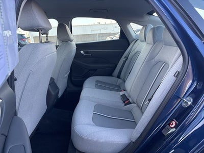 2022 Hyundai SONATA SE