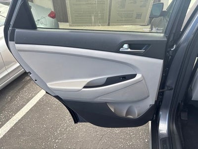 2017 Hyundai TUCSON SE