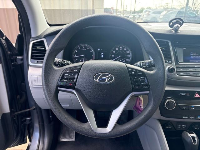 2017 Hyundai TUCSON SE